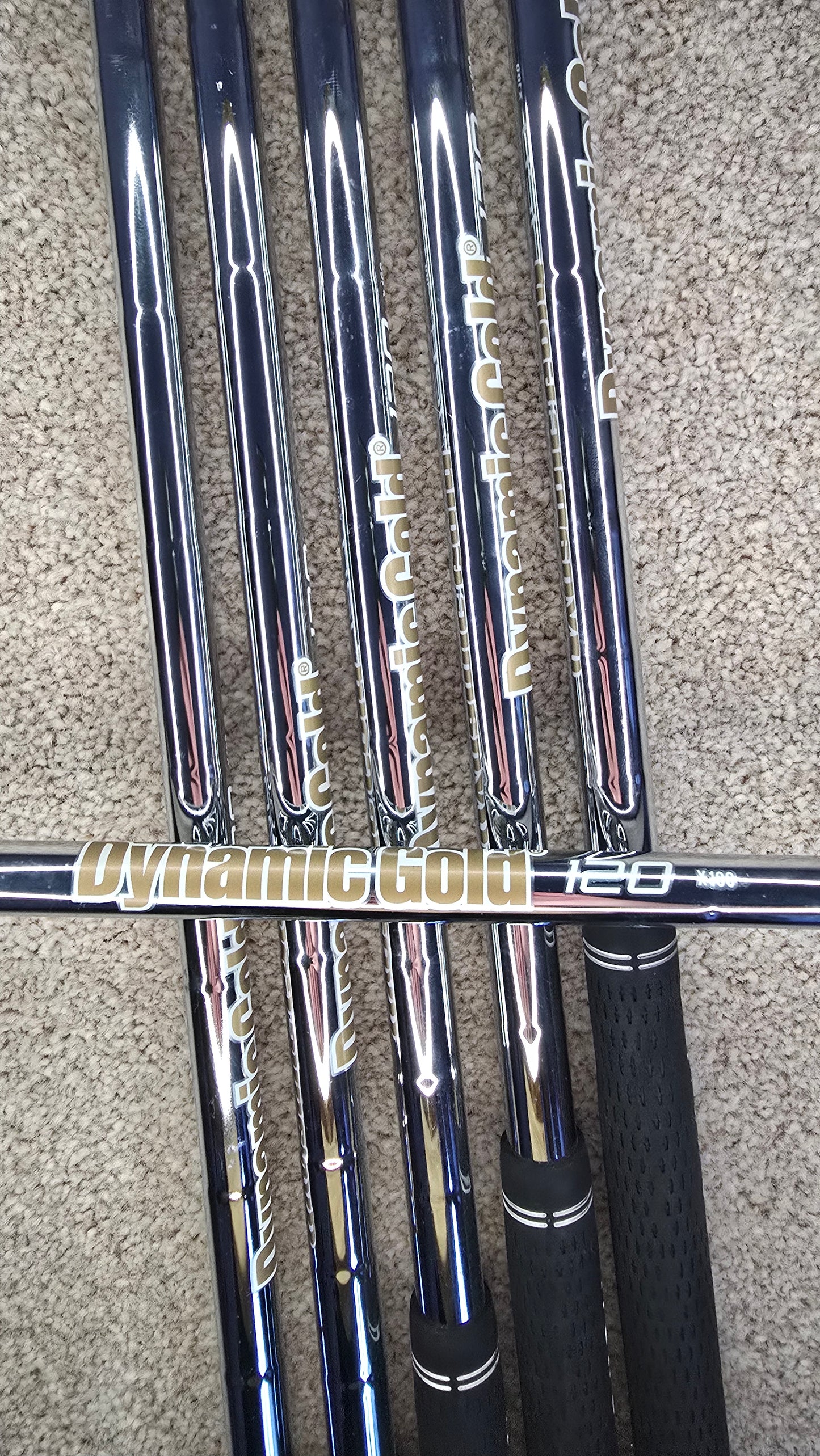 Taylormade P750 Proto Mens Right Hand Irons / 4 to 9 / Dynamic Gold 120 X100 Shaft