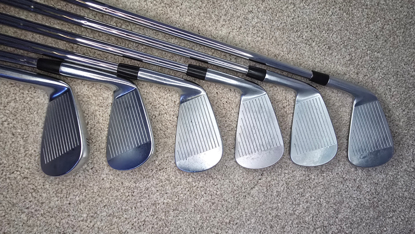 Taylormade P750 Proto Mens Right Hand Irons / 4 to 9 / Dynamic Gold 120 X100 Shaft