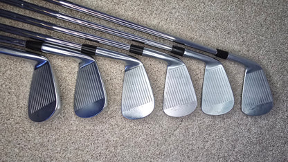 Taylormade P750 Proto Mens Right Hand Irons / 4 to 9 / Dynamic Gold 120 X100 Shaft